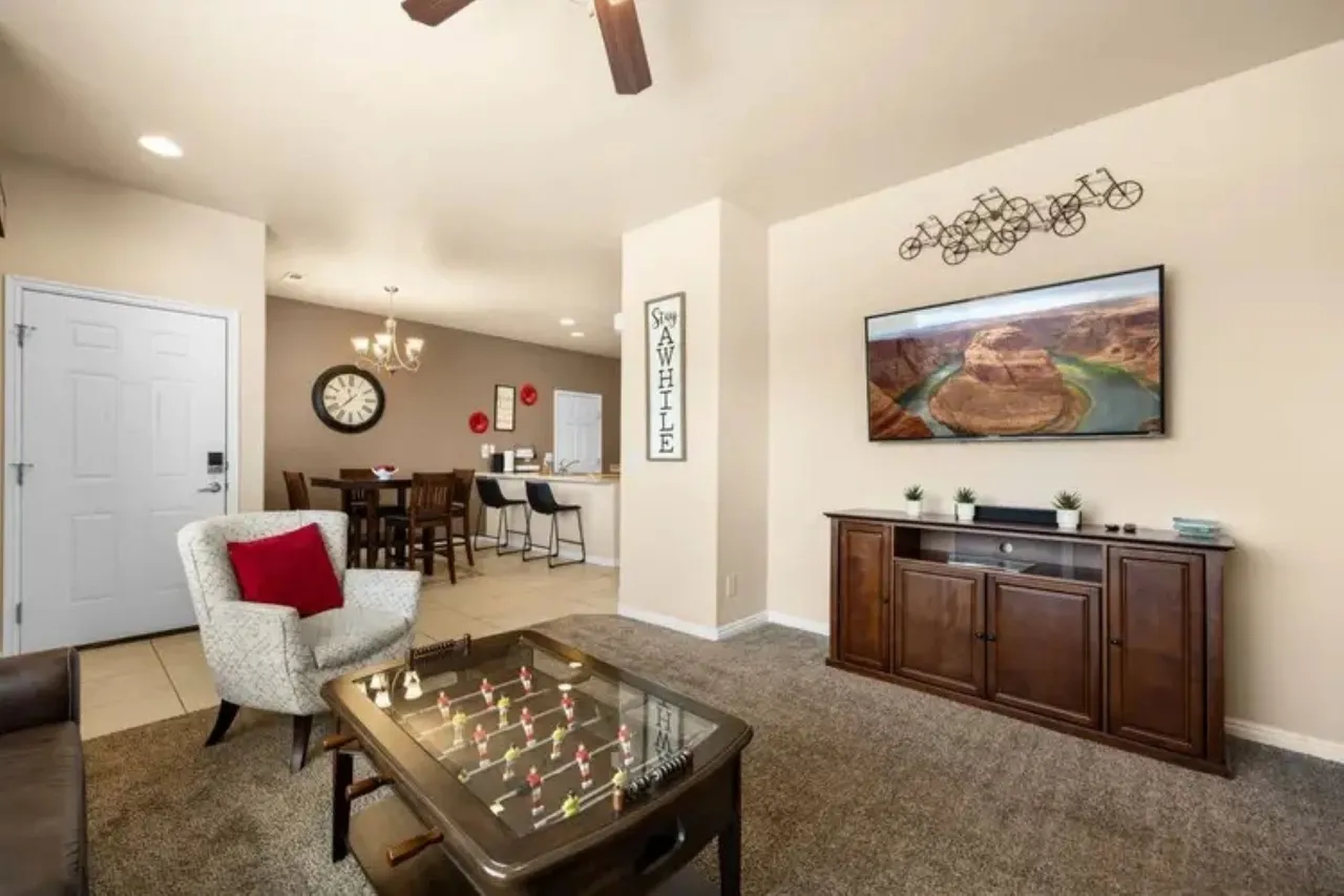 Desert Greens Retreat-A New Condo in The Springs by J and Amy